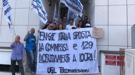 Vertenza Call&Call Locri, manifestazione a Roma Protesta contro il licenziamento di 129 lavoratori