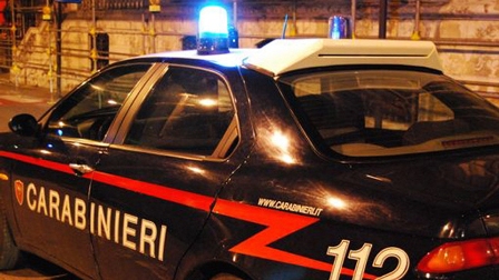 Spari abitazione e incendio auto, vittime padre e figlio Sulla doppia intimidazione indagano i Carabinieri