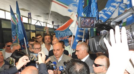 “Aeroporto Reggio ridotto ad un sepolcro imbiancato” Lo dichiara il Coordinamento Provinciale di Fratelli d’Italia