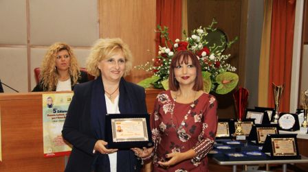 Rosarno, premio “Smorto” a preside istituto “Piria” Grande soddisfazione per Mariarosaria Russo