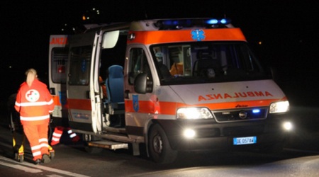 Incidente S.S. 106: 57enne muore dopo 24 ore di agonia in ospedale La donna è stata travolta da un'autovettura dopo esser scesa dall'autobus