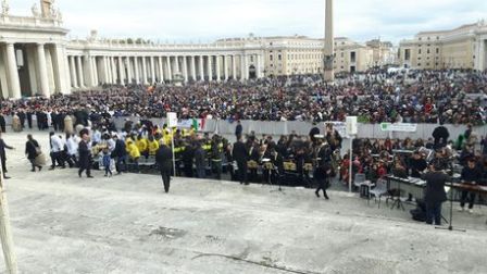 Musicisti reggini si esibiscono per Papa Francesco Presenza di un coro e un'orchestra di oltre 150 elementi in piazza San Pietro a Roma