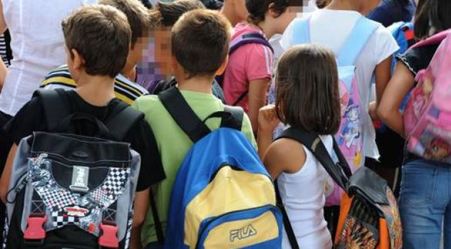 Calabria, minore picchiato da collaboratore scolastico Chiesto l'intervento del ministro dell'Istruzione, Valeria Fedeli. L'indignazione della politica 