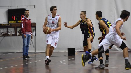 Basket, Barbecue Vis chiude il 2017 domani a Catanzaro I bianco/amaranto di coach Polimeni hanno i pronostici dalla loro parte
