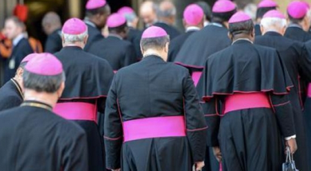 “Sanità, lavoro e ‘ndrangheta portano ad emigrare” Lo sostengono i vescovi calabresi in un documento diffuso a conclusione della Conferenza episcopale