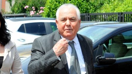 Boss ‘ndrangheta guida senza patente, multa salata Rocco Papalia, considerato il "padrino" della mafia calabrese al Nord, è stato fermato dai Carabinieri