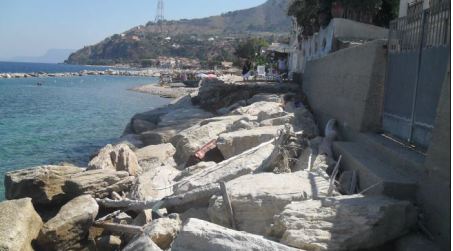 Erosione costiera, Villa pronta a chiedere stato calamità Interventi urgenti da apportare al litorale villese