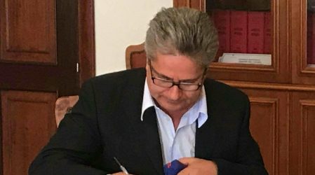 Edilizia scolastica, due strutture finanziate a Conflenti Soddisfatto il sindaco Serafino Paola: "Premiata la nostra progettualità"