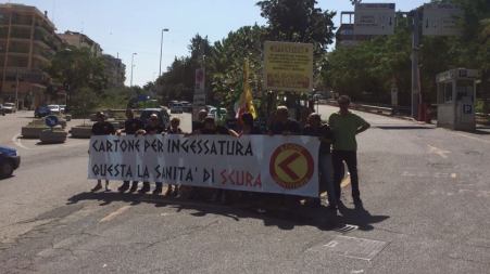 Ospedale Reggio, concluso presidio Azione identitaria Messo in atto per manifestare a difesa della sanità pubblica e del nosocomio reggino