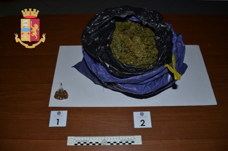 Gioia Tauro, la Polizia di Stato arresta un 49enne Sorpreso con 1 kilogrammo di cannabis sativa essiccata