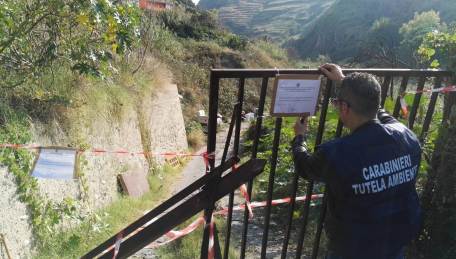 Discarica abusiva sequestrata a Reggio Calabria Circa 1.500 metri in località Mirabella di Vito Inferiore