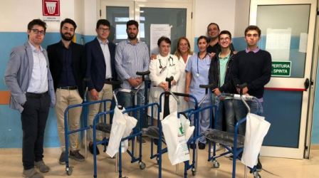 Tre deambulatori ascellari all’ospedale San Giovanni di Dio di Crotone Offerti dal Rotaract club Crotone in collaborazione con l’Interact club
