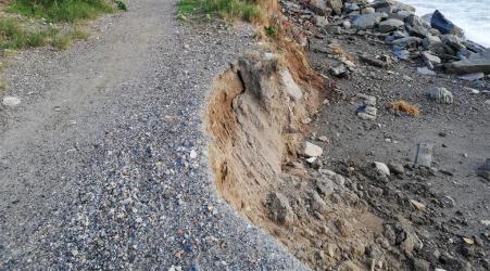 Avanza erosione costiera sulla costa jonica reggina La denuncia del Comitato spontaneo “Torrente Oliveto”
