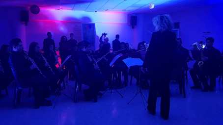 I “Pomeriggi musicali” incantano Cinquefrondi Grande successo ieri sera, per la prima giornata dell'evento organizzato dal direttore artistico Cettina Nicolosi
