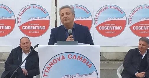 Ospedale Cittanova, il centrosinistra smentisce Cannatà: ecco le carte La coalizione "Cittanova Cambia": "Incredibile la quantità di menzogne che riesce a regalare alla città"