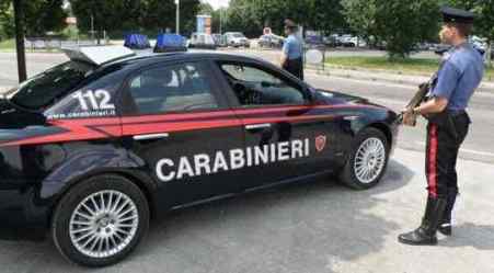 Non si ferma ad alt, tenta di investire Carabiniere: arrestato Il 25enne è stato subito identificato e rintracciato dagli uomini dell'Arma