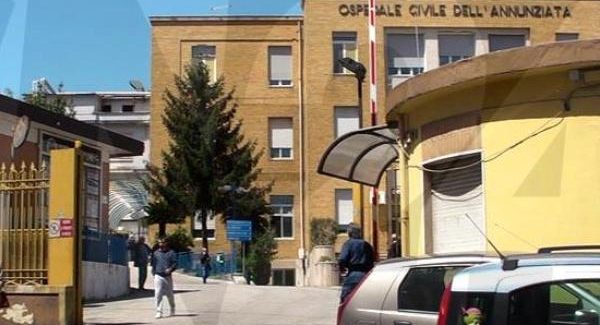 Tragedia in Calabria, neonata muore in ospedale: avviate le indagini Disposto il sequestro della cartella clinica e della salma
