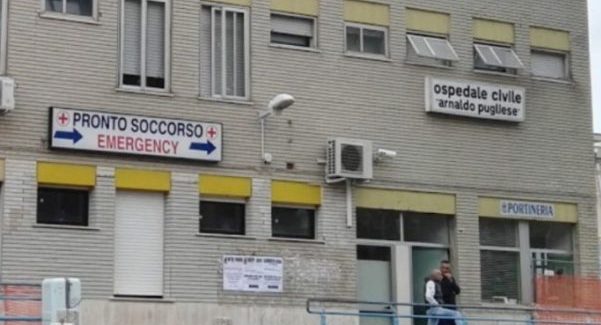 Calabria, 19enne muore in ospedale: denuncia familiari Avviate le indagini da parte dei Carabinieri