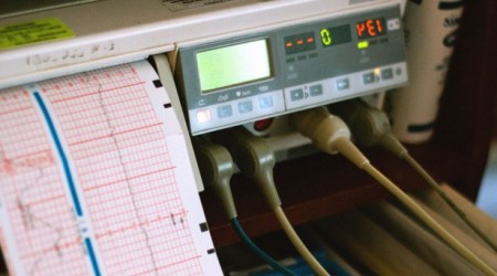 Check-up al cuore in farmacia, boom della telemedicina Utilizzando dispositivi ospedalieri vengono effettuati esami specifici come elettrocardiogramma, misurazione della pressione e dell’attività cardiaca: i risultati arrivano in tempi rapidissimi