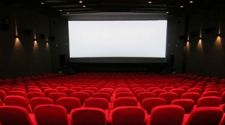 Cineforum accessibile a tutti, anche per le persone cieche Iniziativa nel territorio calabrese. Gli spettatori vedenti assisteranno alla proiezione di un film bendati
