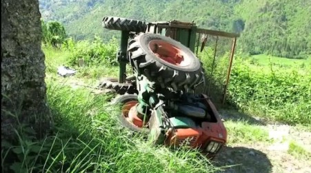 Tragedia in Calabria. Un 42enne muore schiacciato dal suo trattore