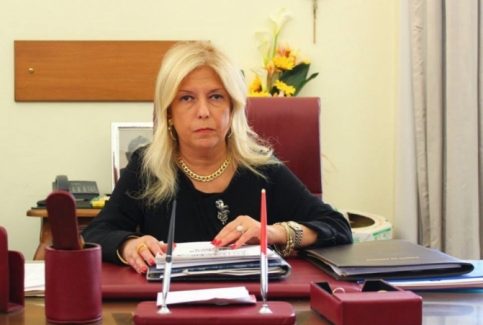 Il prefetto di Cosenza Paola Galeone agli arresti domiciliari Dopo essere stata scoperta nei giorni scorsi a intascare una "mazzetta" di 700 euro