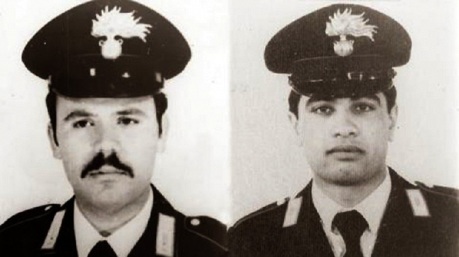 27esimo anniversario dell’omicidio degli appuntati Fava e Garofalo Il 18 gennaio 1994, a Scilla, sull'autostrada SA-RC, si immolarono sull'altare del Dovere gli Appuntati dei Carabinieri Antonino FAVA e Vincenzo GAROFALO, rispettivamente di 37 e 34 anni