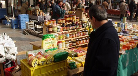 La città di Reggio Calabria riapre i mercati rionali Inizia gradualmente la riapertura anche delle vendite all'aperto