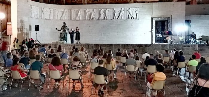 Lectura Dantis, al monumentale Mausoleo Cilea a Palmi E' tornata in scena la compagnia Coppa Vitrea di Varapodio
