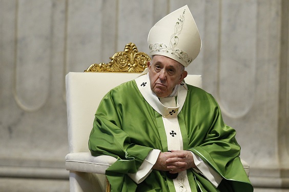 Papa Francesco “Provati dalla pandemia, la crisi è diventata pesante”