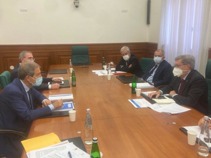 Musumeci a Roma incontra Giovannini, confronto su infrastrutture Sicilia