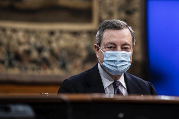 Covid, Draghi “Appello a non vaccinarsi è appello a morire”