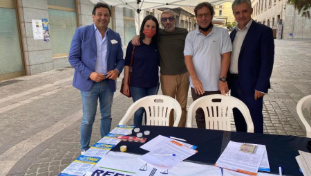 Emilio Greco e Vincenzo Granata: Città di Cosenza, centinaia di firme raccolte per il referendum sulla giustizia