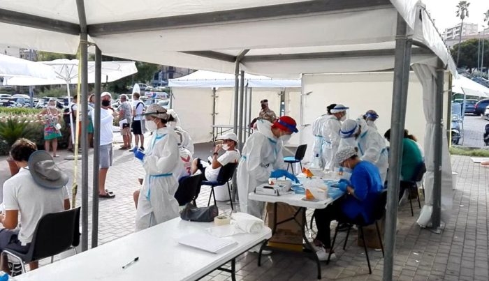 Covid, in Sicilia 424 nuovi casi e 13 morti: regione seconda per contagi