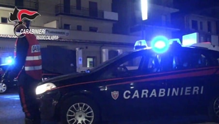 Giffone, aggressione choc, feriti due carabinieri a coltellate Il fatto è avvenuto durante la sottoposizione ad un Trattamento Sanitario Obbligatorio