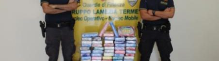 Effettuato un ingente sequestro di cocaina in Calabria, nascosta sotto il pianale di un veicolo, arrestato il corriere
