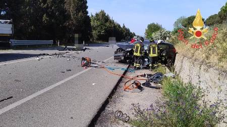 Terribile incidente in Calabria, nello scontro tra un mezzo pesante e un’automobile, una persona è deceduta. Nome e Dettagli